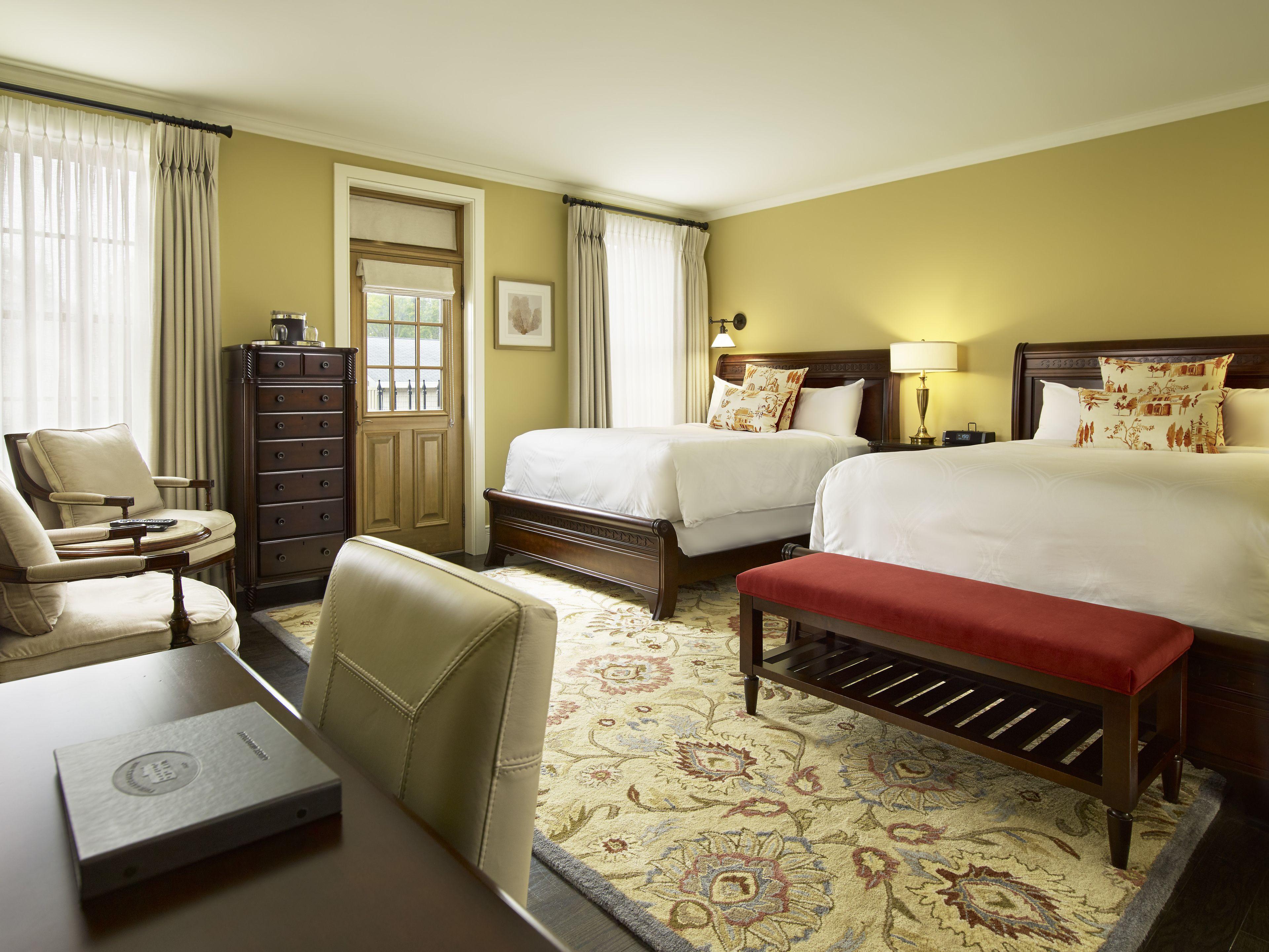 HOTEL BARRACKS INN | ⋆⋆⋆⋆ | ANCASTER, CANADA | SEASON DEALS FROM $166